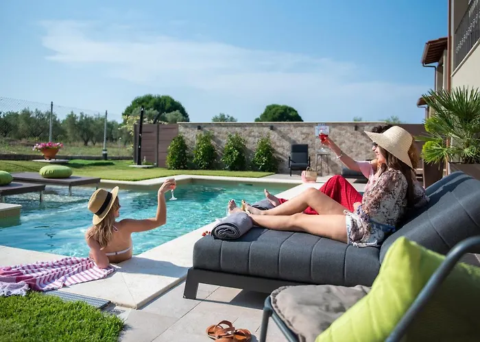 Five Senses Luxury Villa Vurvurú